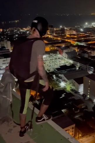 BASE jumper falls 29 stories to his death after parachute fails to open (video)