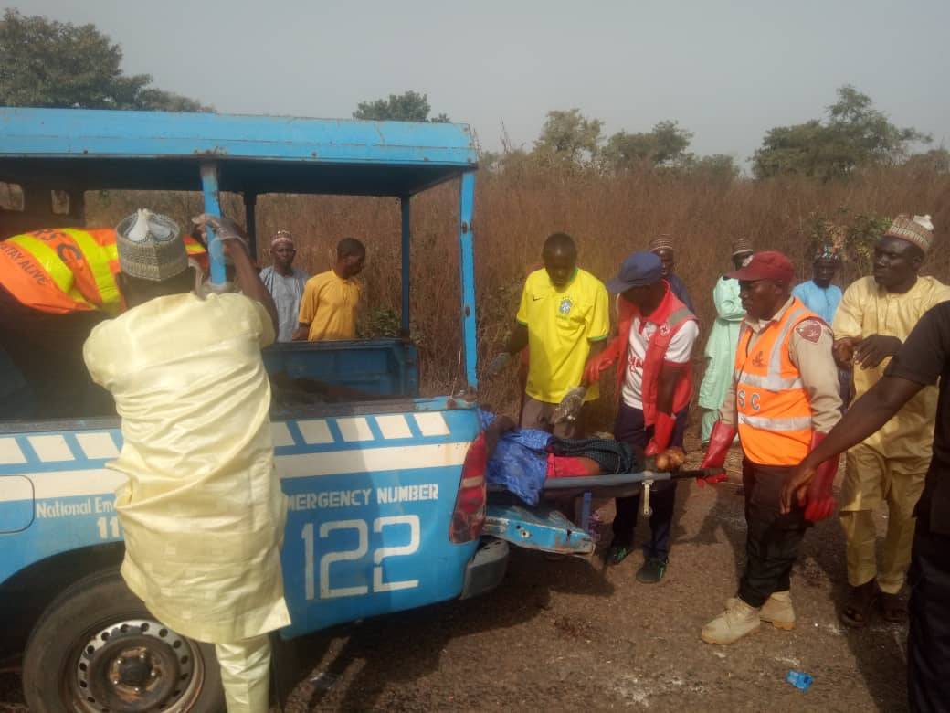 Bride, her brother-in-law, five bridesmaids and 6 others killed in Niger state auto crash