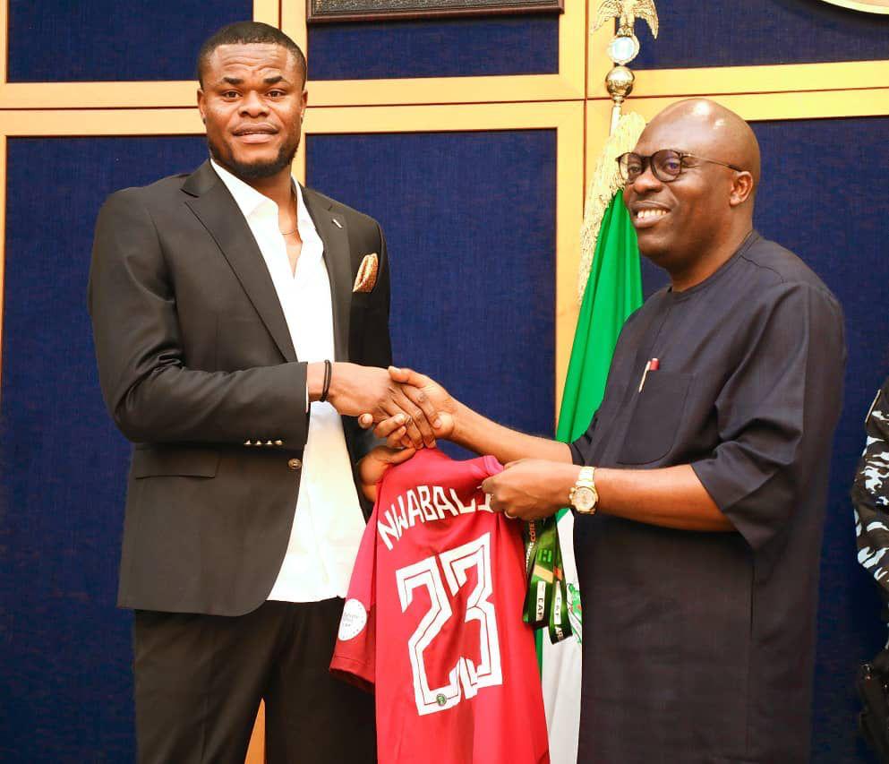 Gov. Fubara honours Super Eagles goalkeeper Stanley Nwabali with Rivers? Highest Honour, gifts him N20m (Video)