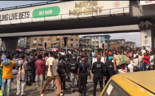 Lagosians stage protest over economic hardship (video)