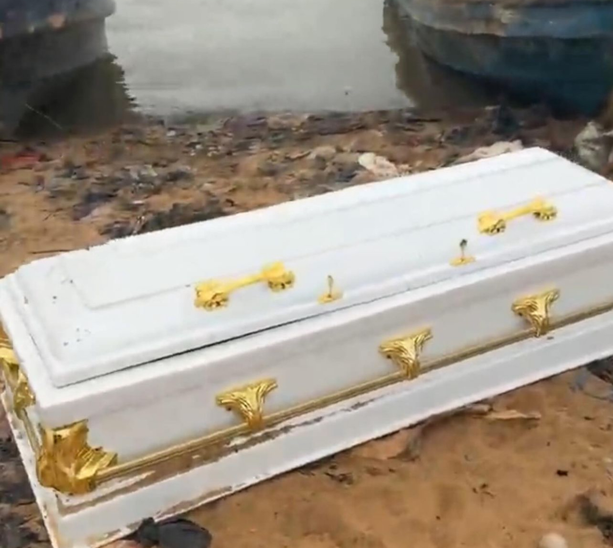 Body of sound engineer who died alongside Jnr Pope exhumed (video)