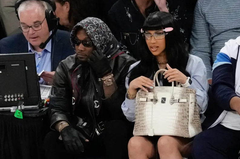 Cardi B attends Knicks game with Offset despite "split" (photos)