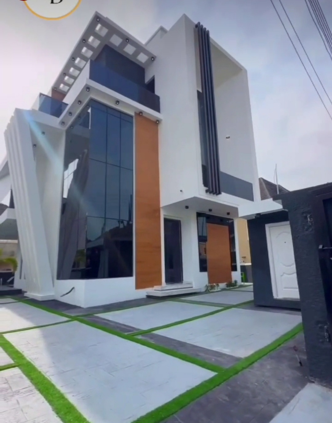 Discount Alert! Brand New Luxurious 6-Bedroom Fully Detached Mansion�now available for sale