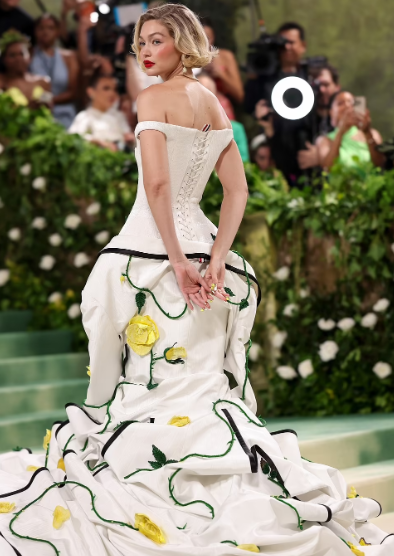 Celebrities stun on the red carpet at the 2024 Met Gala