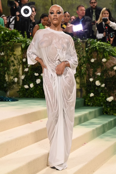 Celebrities stun on the red carpet at the 2024 Met Gala