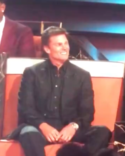 "Dont say that s**t again" Tom Brady goes off on Jeff Ross as he makes massage joke about Robert Kraft at roast (video)