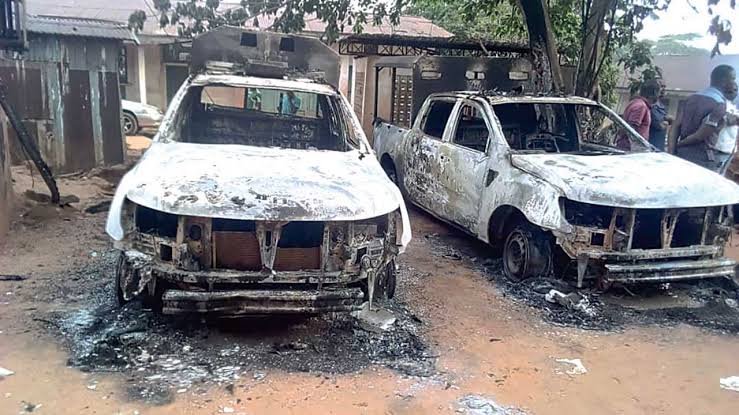 Gunmen attack Edo community, kill another Okomu oil worker, set vehicles and houses ablaze