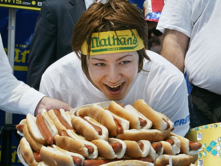 Competitive eater Takeru Kobayashi cites health reasons as he retires