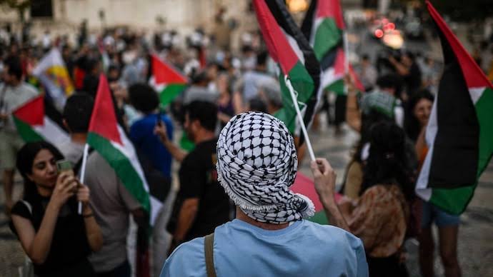 Israel recalls envoys after Spain, Norway and Ireland agree to recognize a Palestinian state from May 28