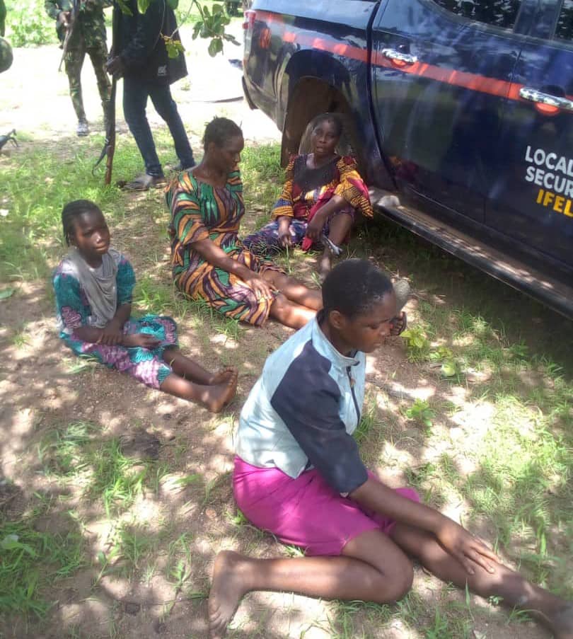 Police, vigilantes rescue kidnapped two-year-old child and 11 women in Kwara